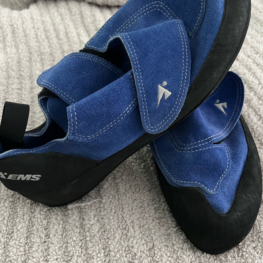 EMS Men’s Blue Rock Climbing Shoes with Black Soles Nearly NEW size 14